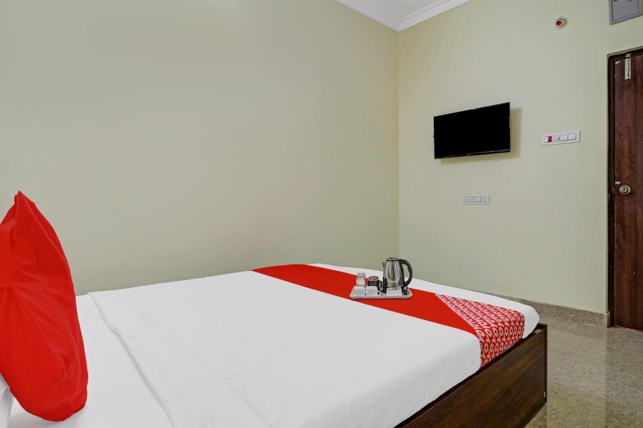 Hotel O S V Residency Kajaguda Near Gachibowli Hajdarábád Exteriér fotografie